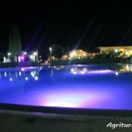 piscina di notte